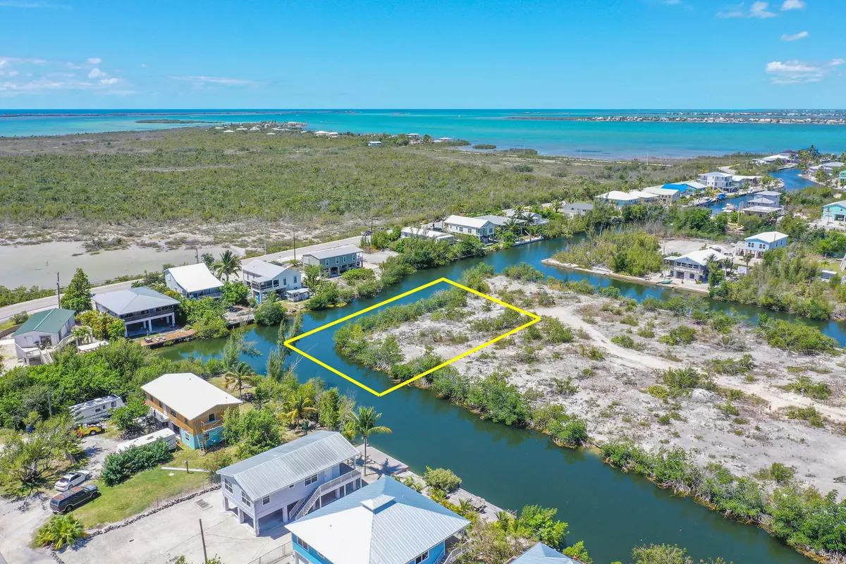 Big Pine Key, FL 33043,243 Horvath RD