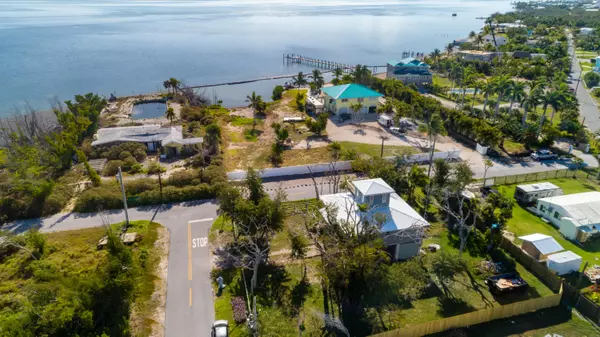 Big Pine Key, FL 33043,30478 Poinciana RD