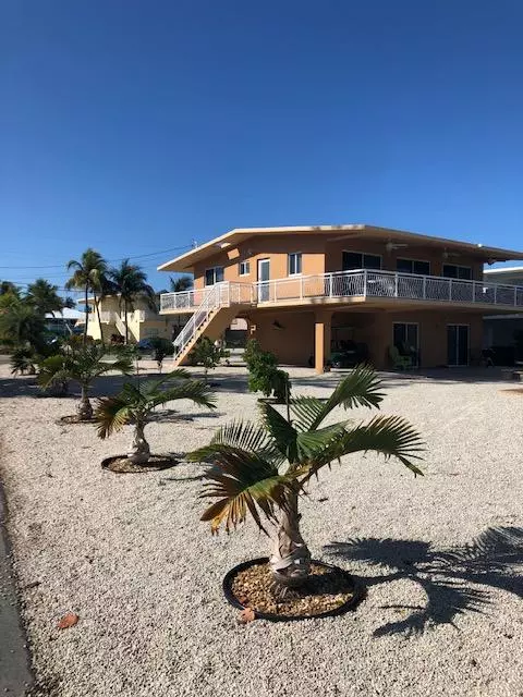 Lower Matecumbe, FL 33036,102 Porto Vista CT