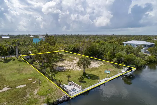 Big Pine Key, FL 33043,30635 Winifred ST