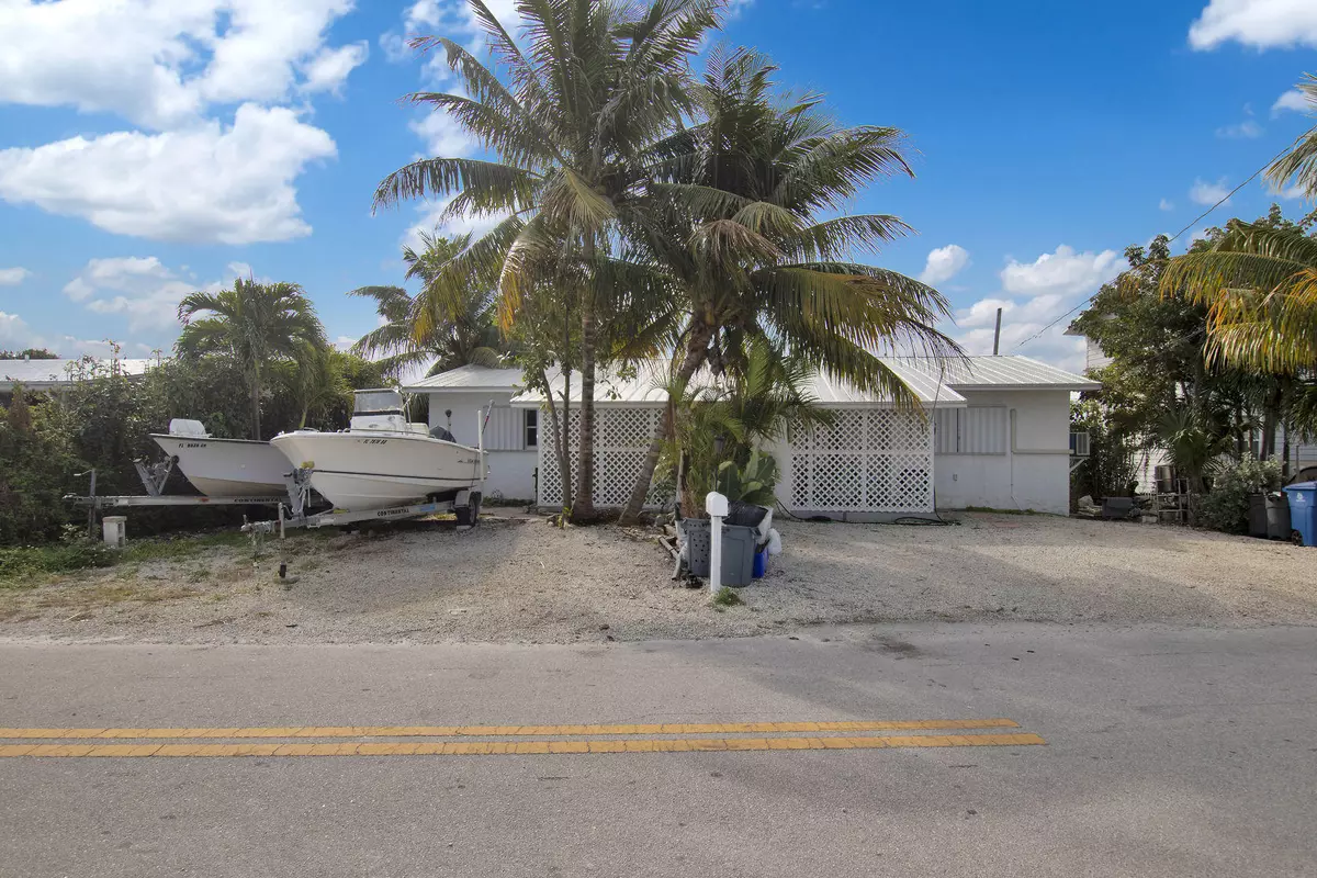 Marathon, FL 33050,10747 & 10749 3Rd Avenue Gulf