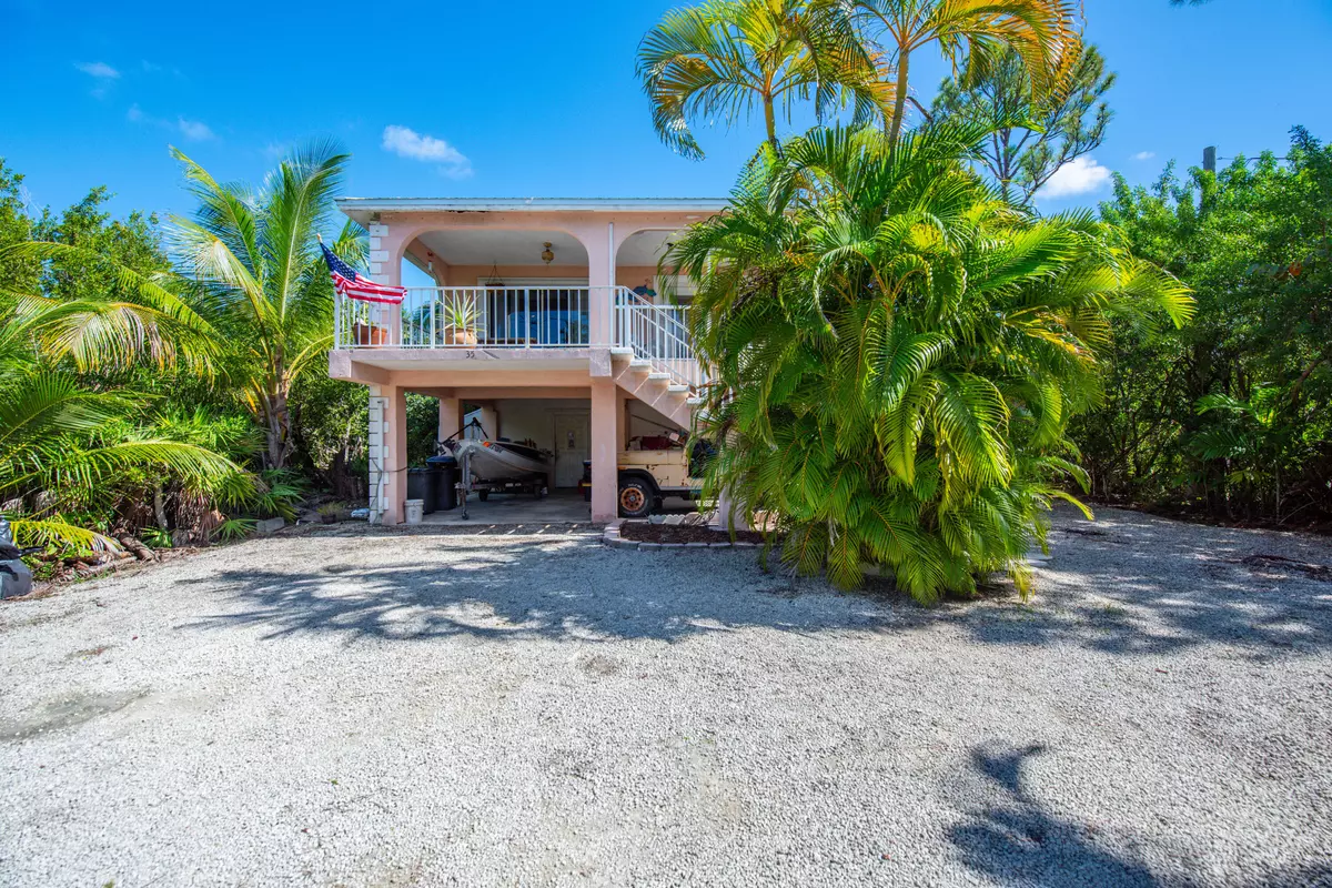 Big Pine Key, FL 33043,35 Palmetto AVE