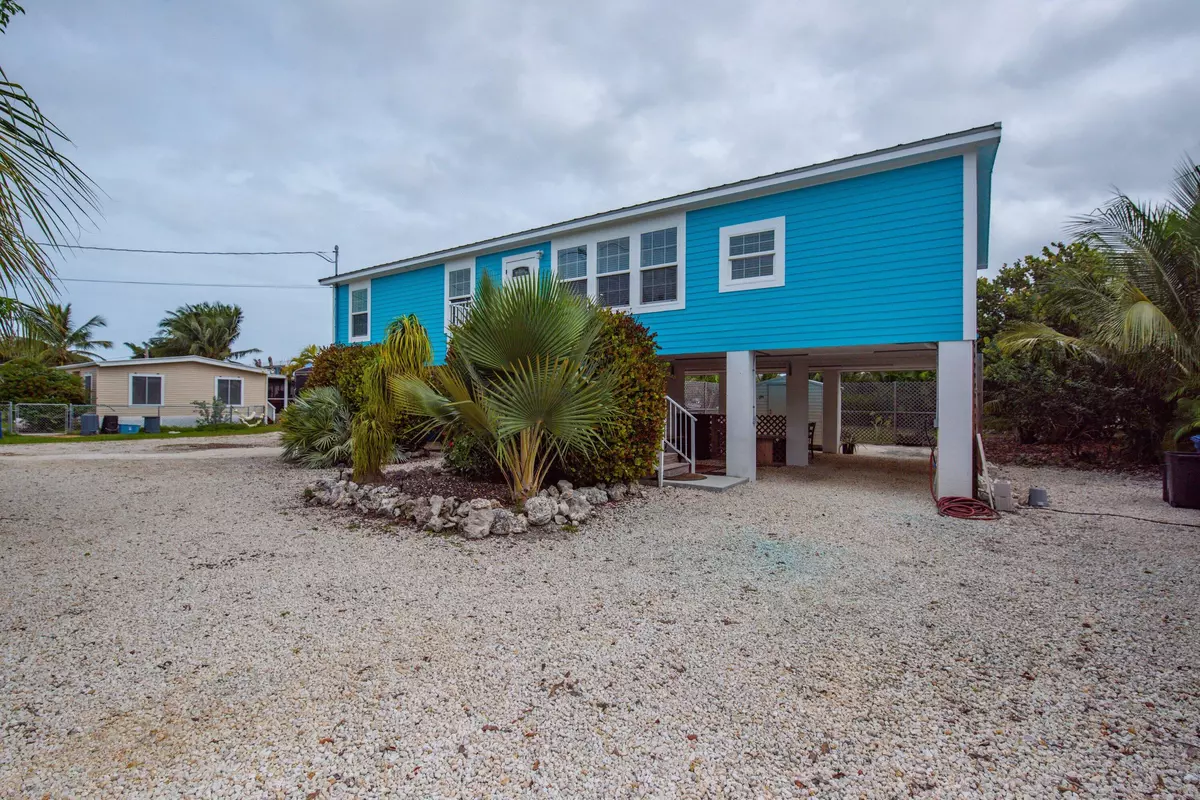 Big Pine Key, FL 33043,151 County RD