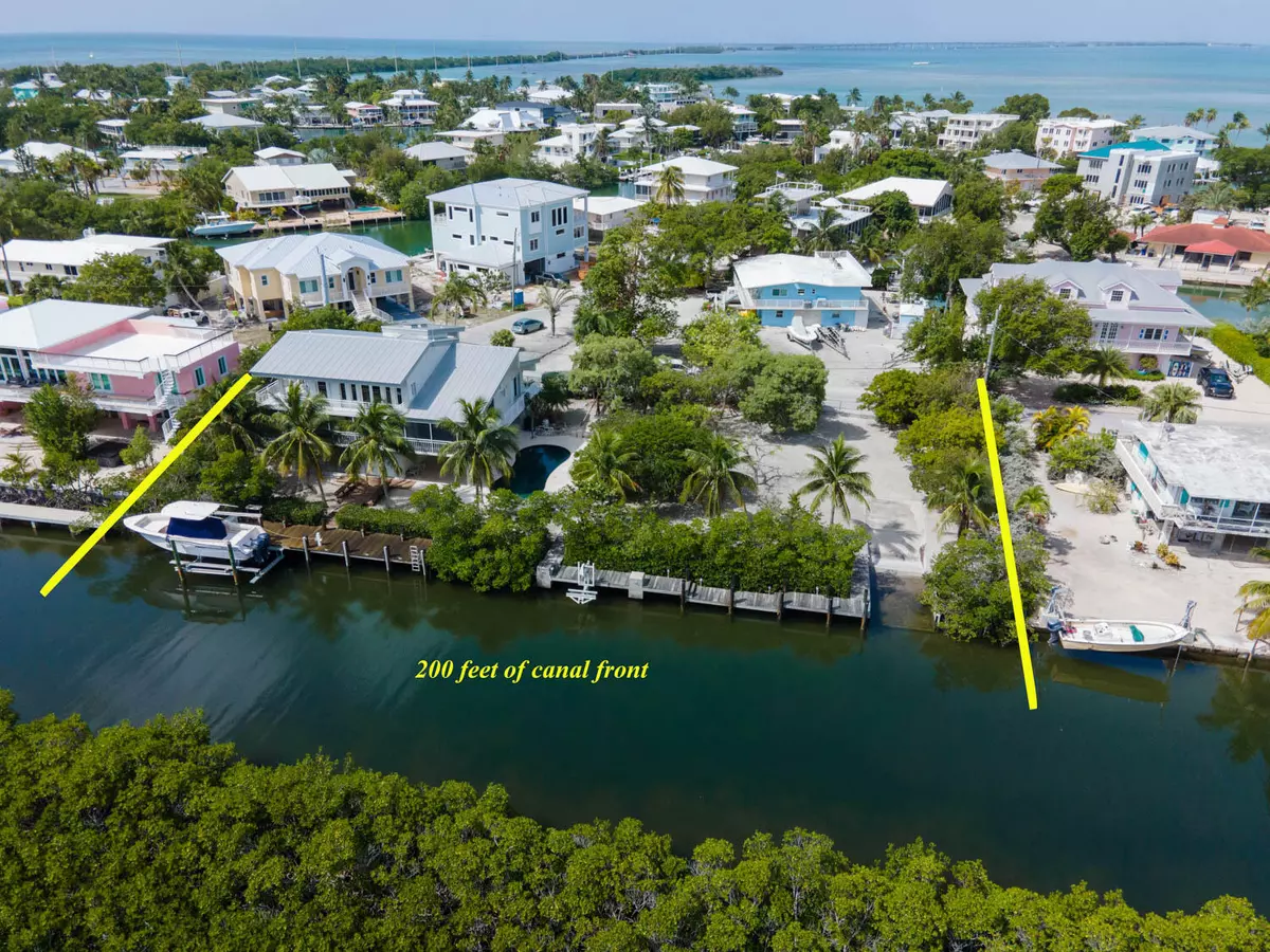 Lower Matecumbe, FL 33036,408 Palm DR