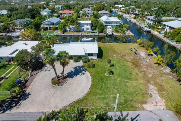 Big Pine Key, FL 33043,550 Pine LN