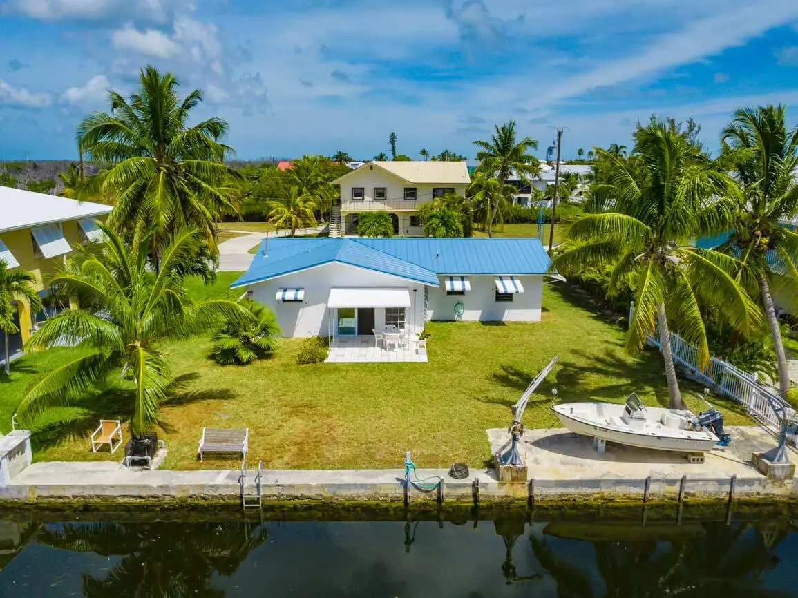 Big Pine Key, FL 33043,30328 Heron LN