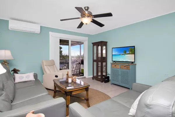 Marathon, FL 33050,5301 Ocean Terrace  #2