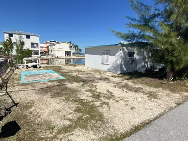 Big Pine Key, FL 33043,31515 E Avenue E