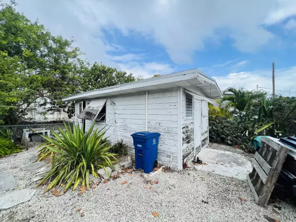 Big Pine Key, FL 33043,30919 Edward RD  #A & B