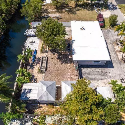 Big Pine Key, FL 33043,30898 Baileys LN