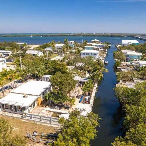 Big Pine Key, FL 33043,30898 Baileys LN