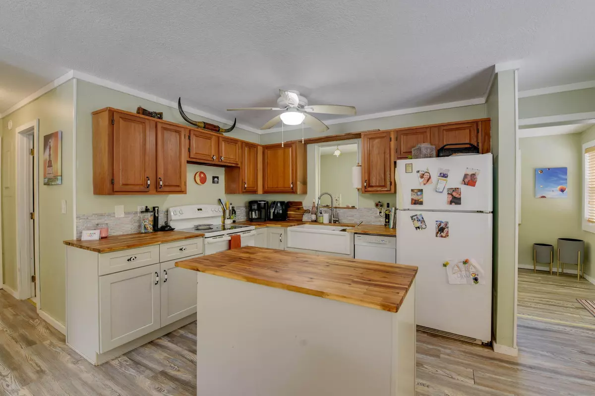 Big Pine Key, FL 33043,29146 Hibiscus LN