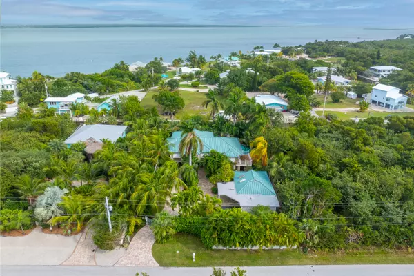 Big Pine Key, FL 33043,1063 Avenue A