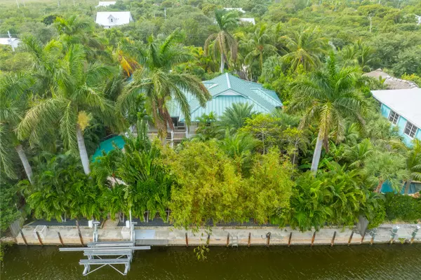 Big Pine Key, FL 33043,1063 Avenue A