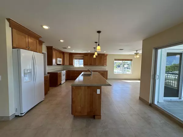 Plantation Key, FL 33070,228 S Airport RD