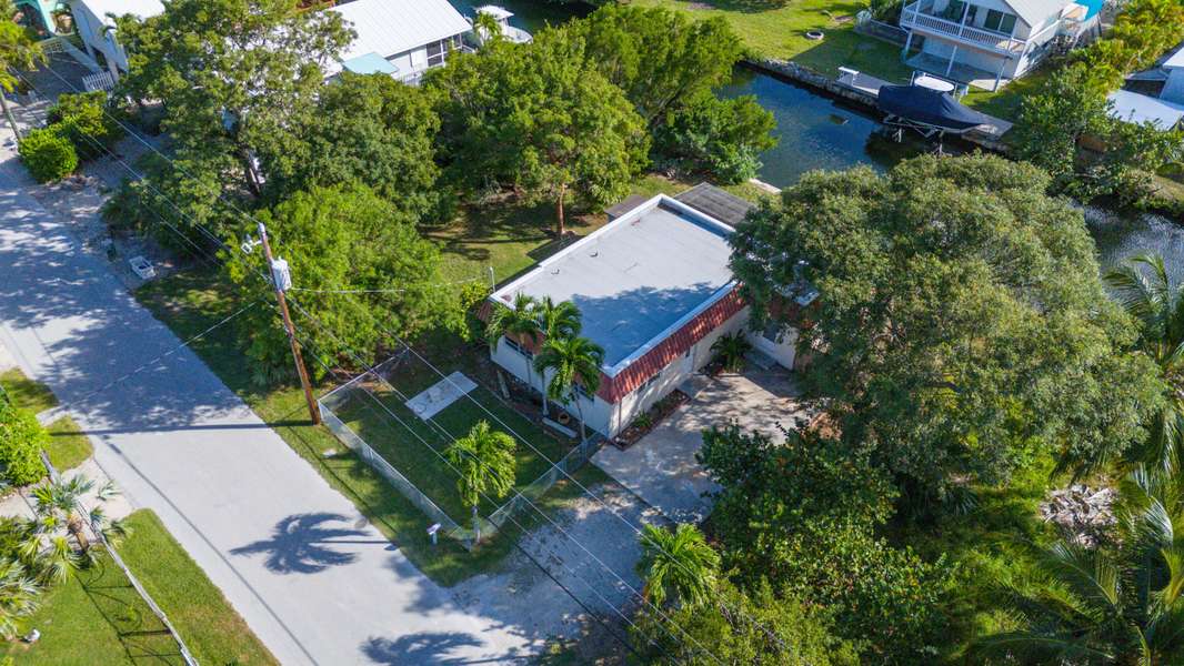 29162 Iris DR, Big Pine Key, FL 33043