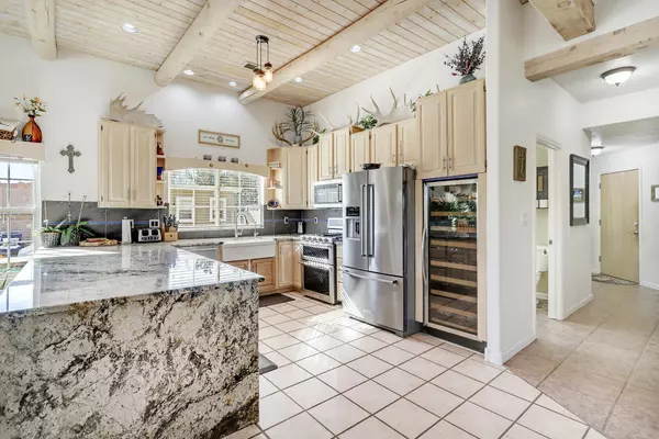 Corrales, NM 87048,385 SAN ANDRES RD