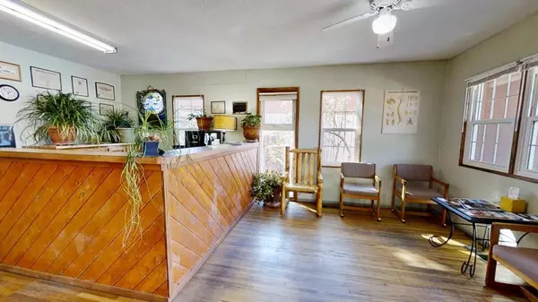 Albuquerque, NM 87106,3110 Monte Vista BLVD NE