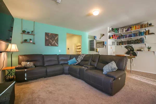 Albuquerque, NM 87121,3004 Bosque De Oro Drive SW