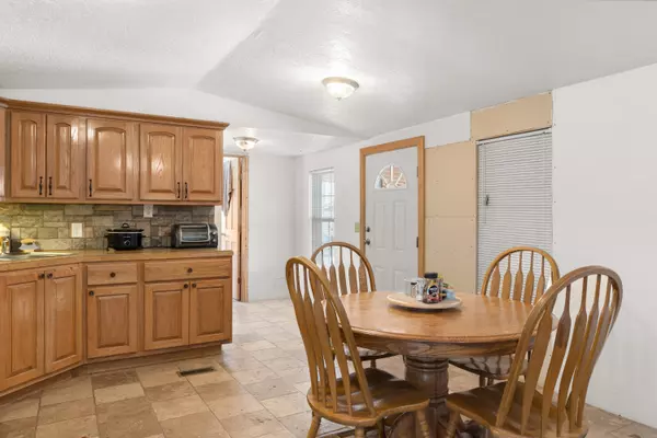 Espanola, NM 87532,304 SANTO NINO LN