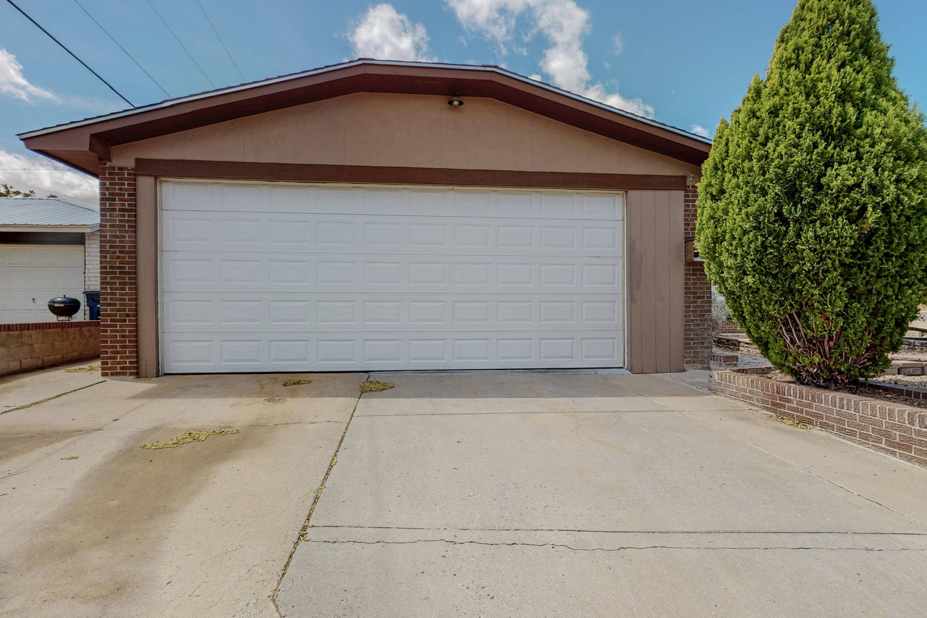 Albuquerque, NM 87110,3808 Hilton AVE NE