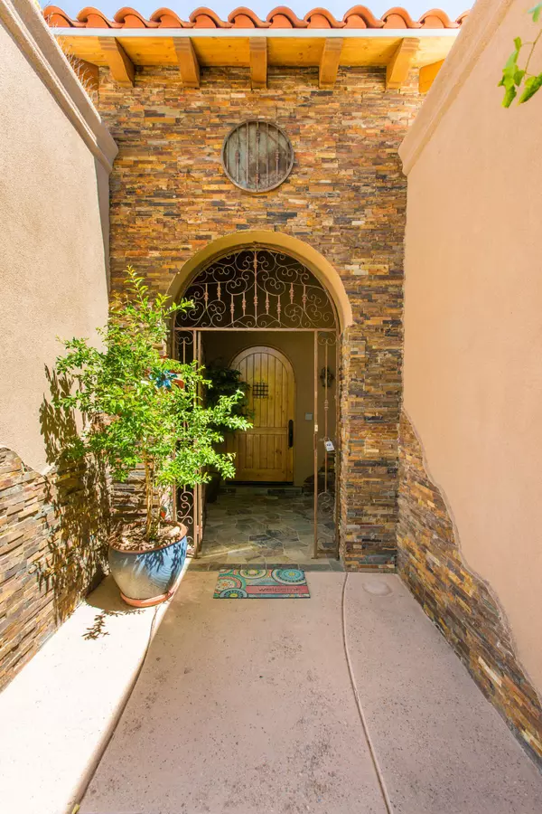 Bernalillo, NM 87004,1017 C DE BACA LN