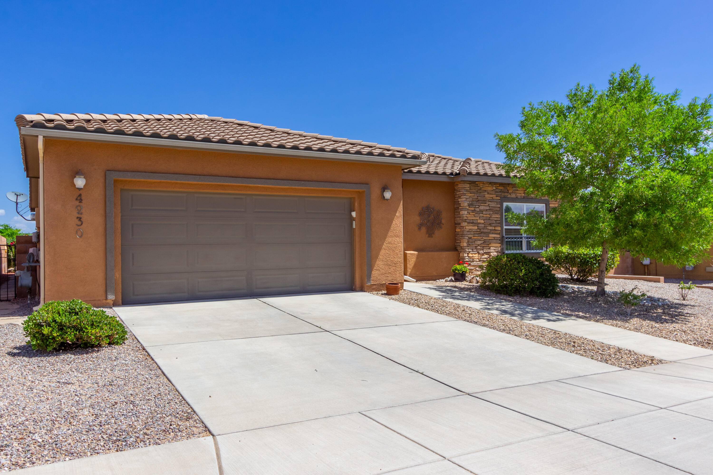 Los Lunas, NM 87031,4230 Palo Verde CT SW