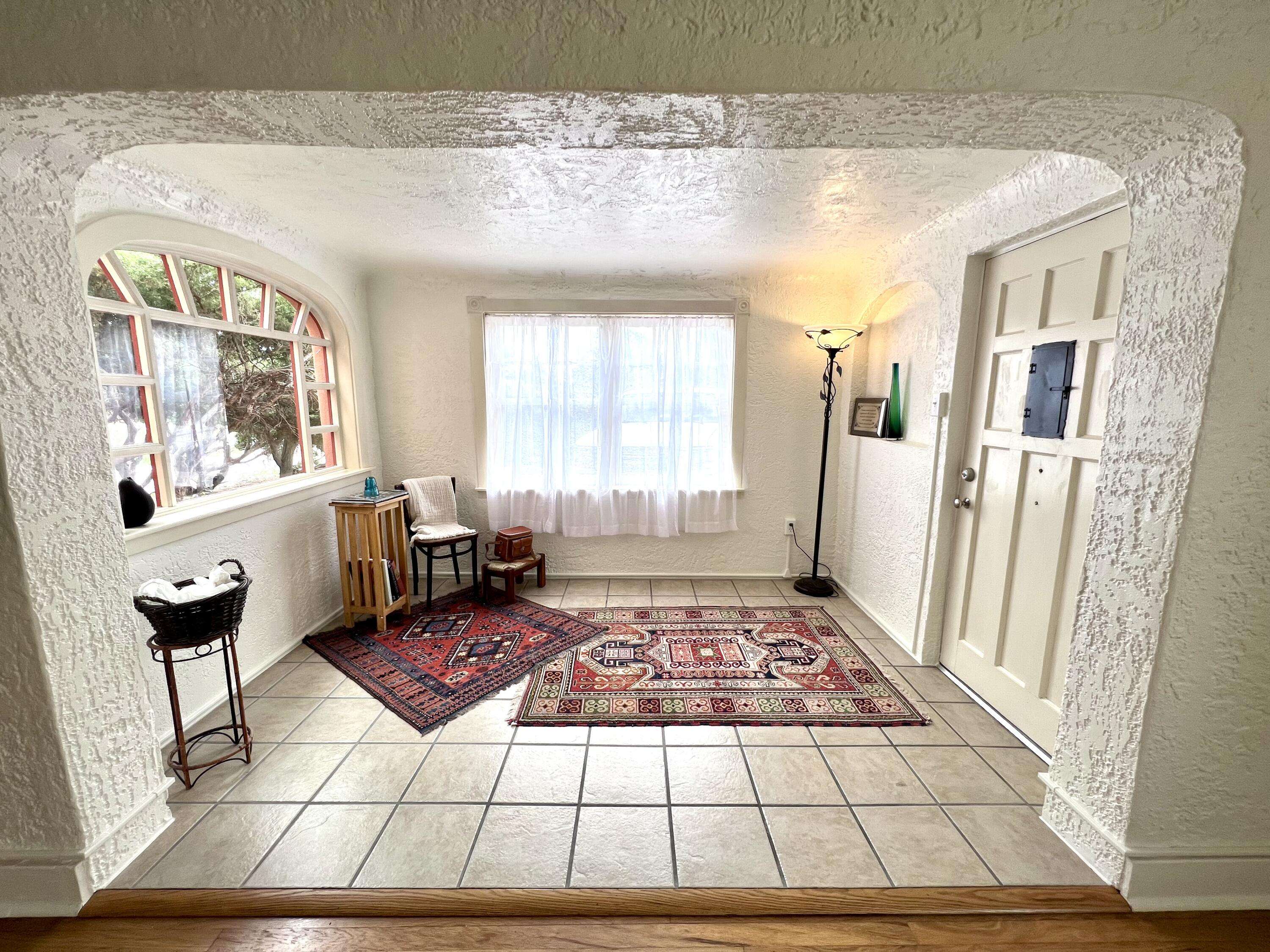 Albuquerque, NM 87106,412 STANFORD DR SE