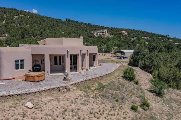 Tijeras, NM 87059,111 SANDIA MOUNTAIN RANCH DR