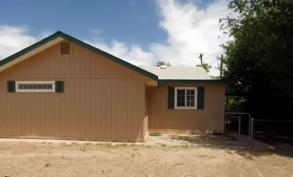 Los Lunas, NM 87031,4853 Short ST