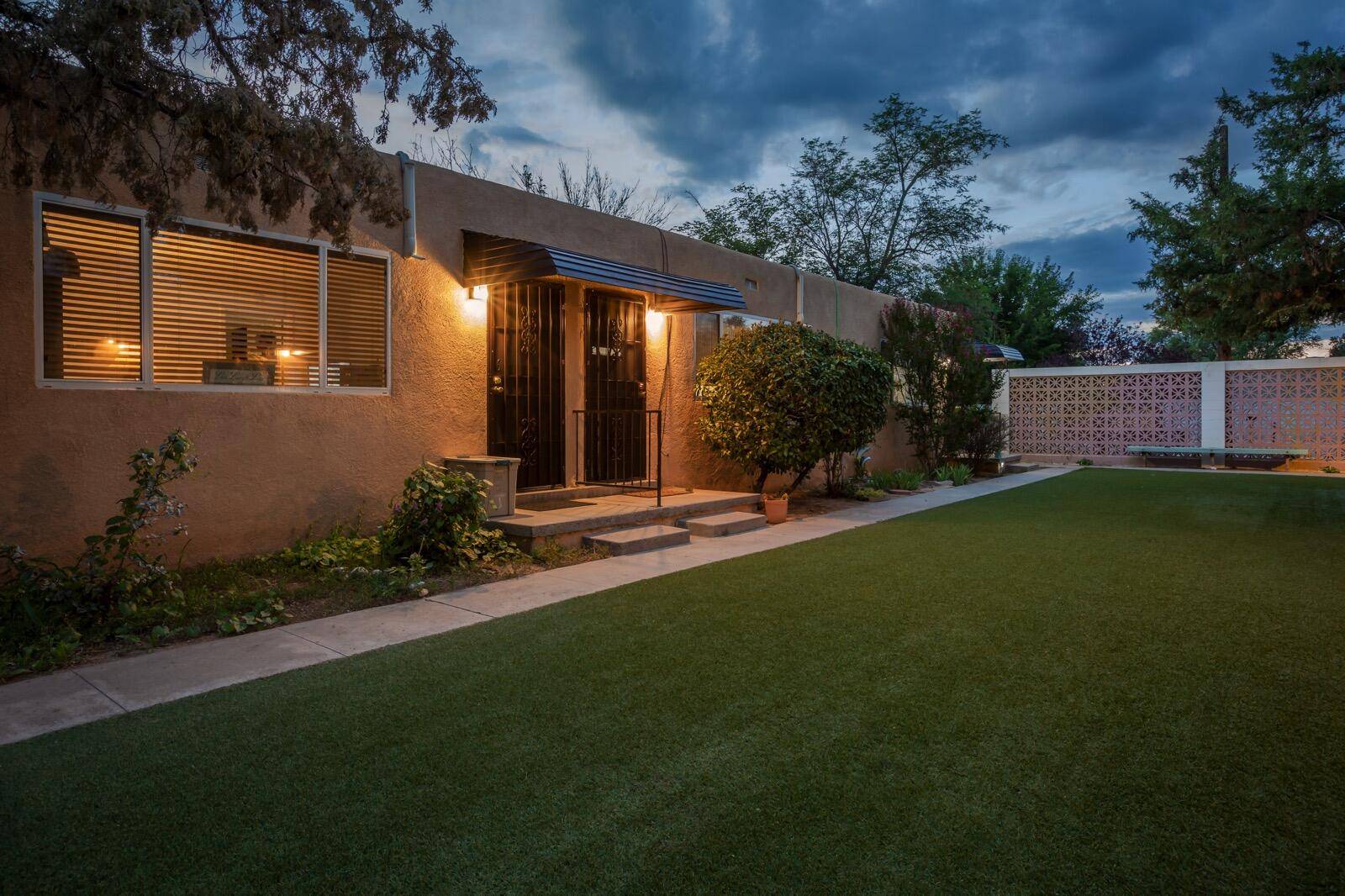 354 Pueblo Solano RD NW, Los Ranchos, NM 87107