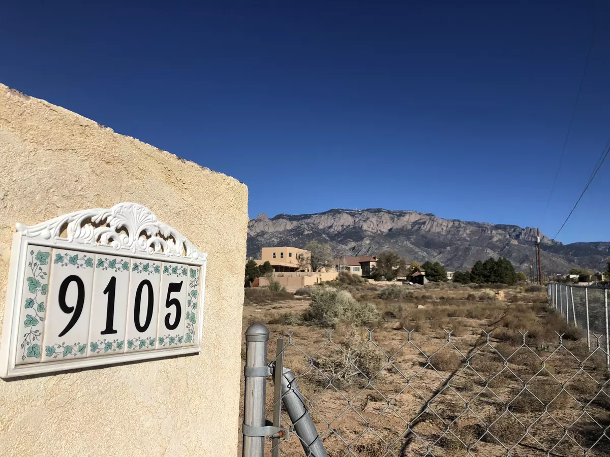 Albuquerque, NM 87122,9105 GLENDALE AVE NE