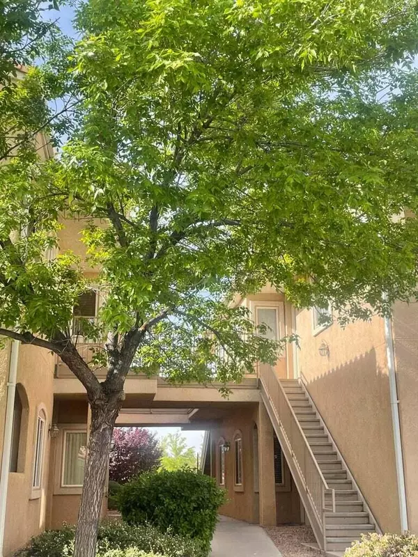 Albuquerque, NM 87113,6800 Vista Del Norte RD NE #324