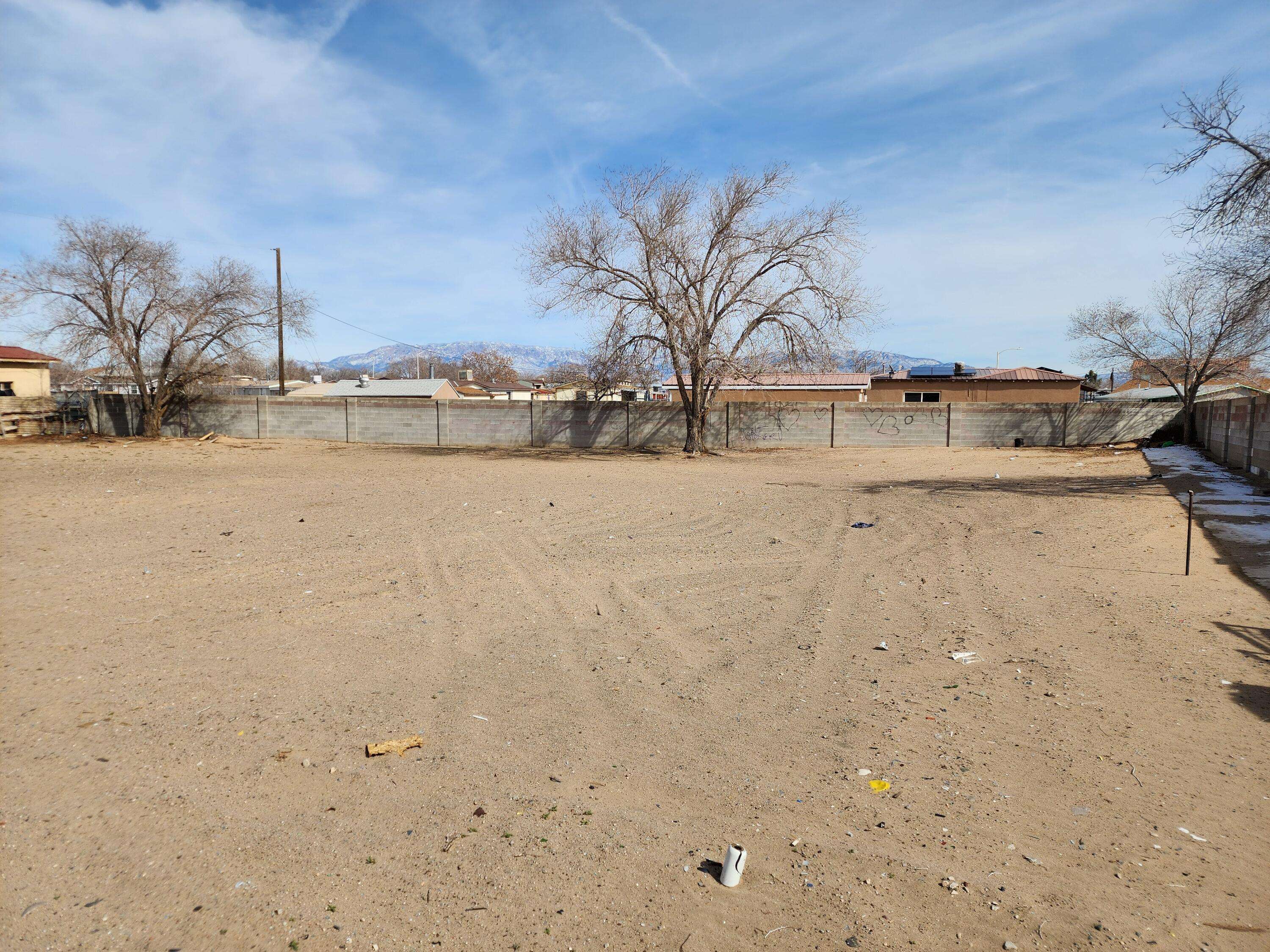 Albuquerque, NM 87121,700 OLD COORS DR SW