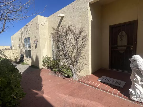Albuquerque, NM 87109,7920 Woodridge DR NE