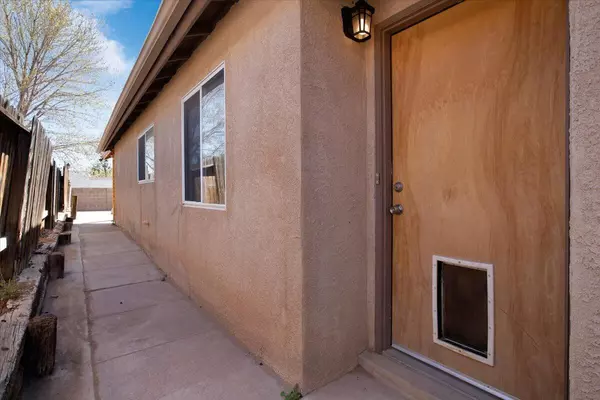 Albuquerque, NM 87121,1528 Fox Hill PL SW