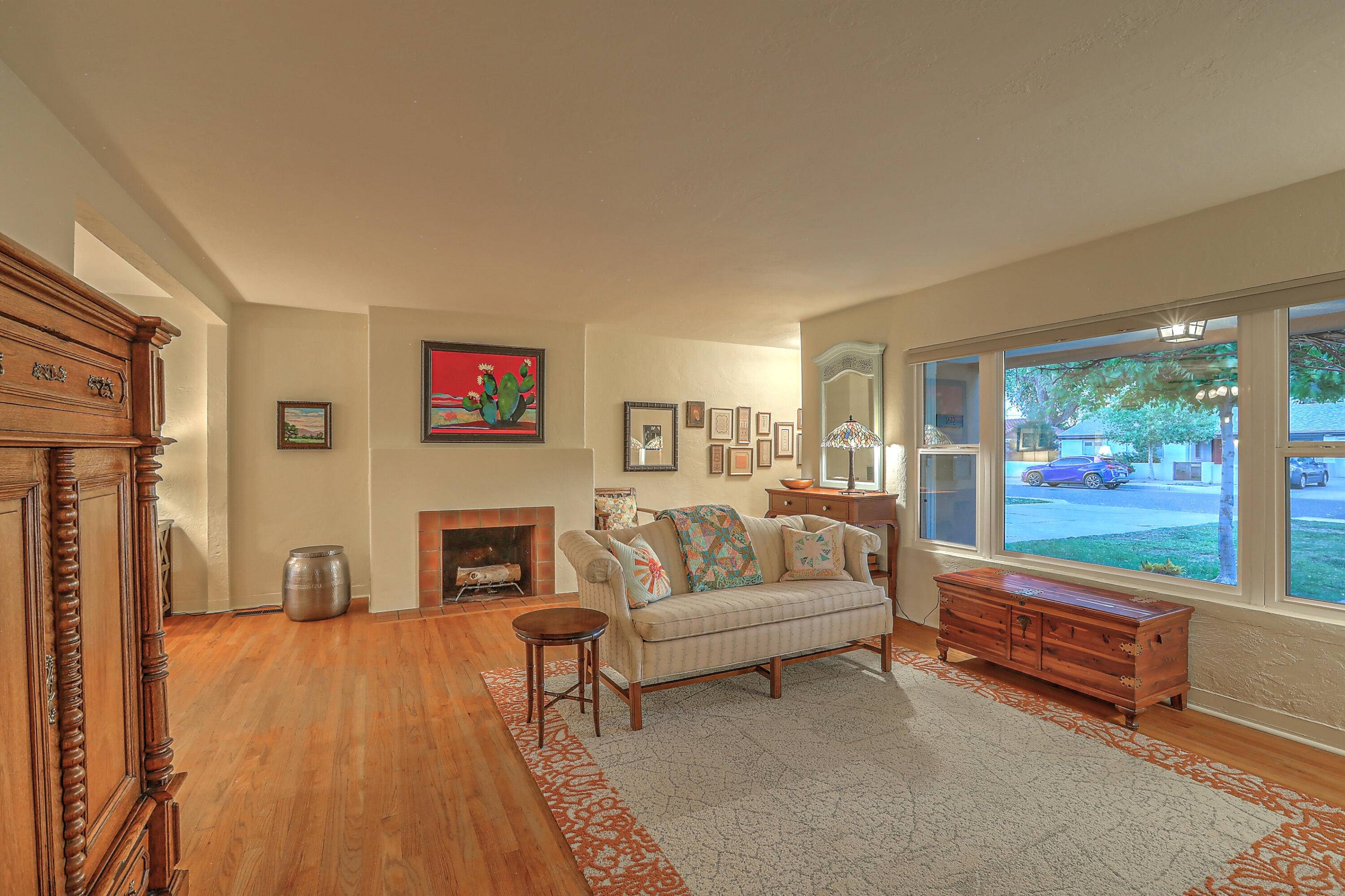 Albuquerque, NM 87104,1612 Escalante AVE SW