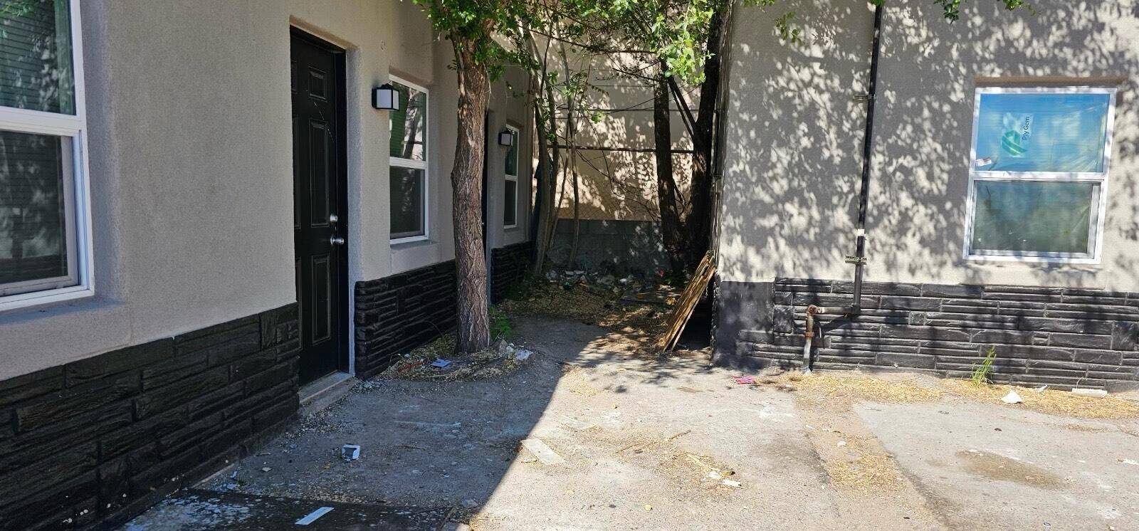 Albuquerque, NM 87105,4600 Central AVE SW