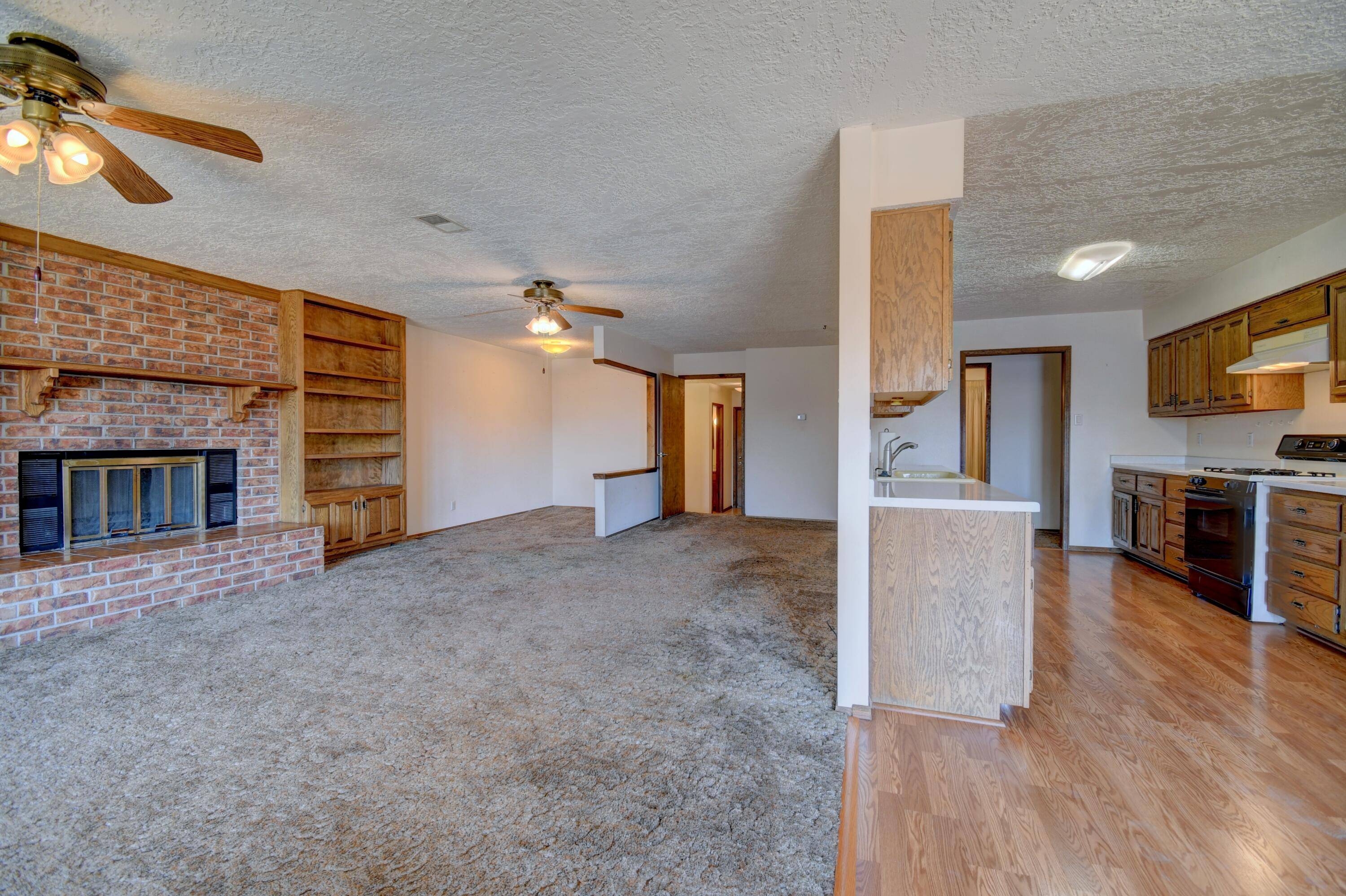 Belen, NM 87002,611 Velta DR