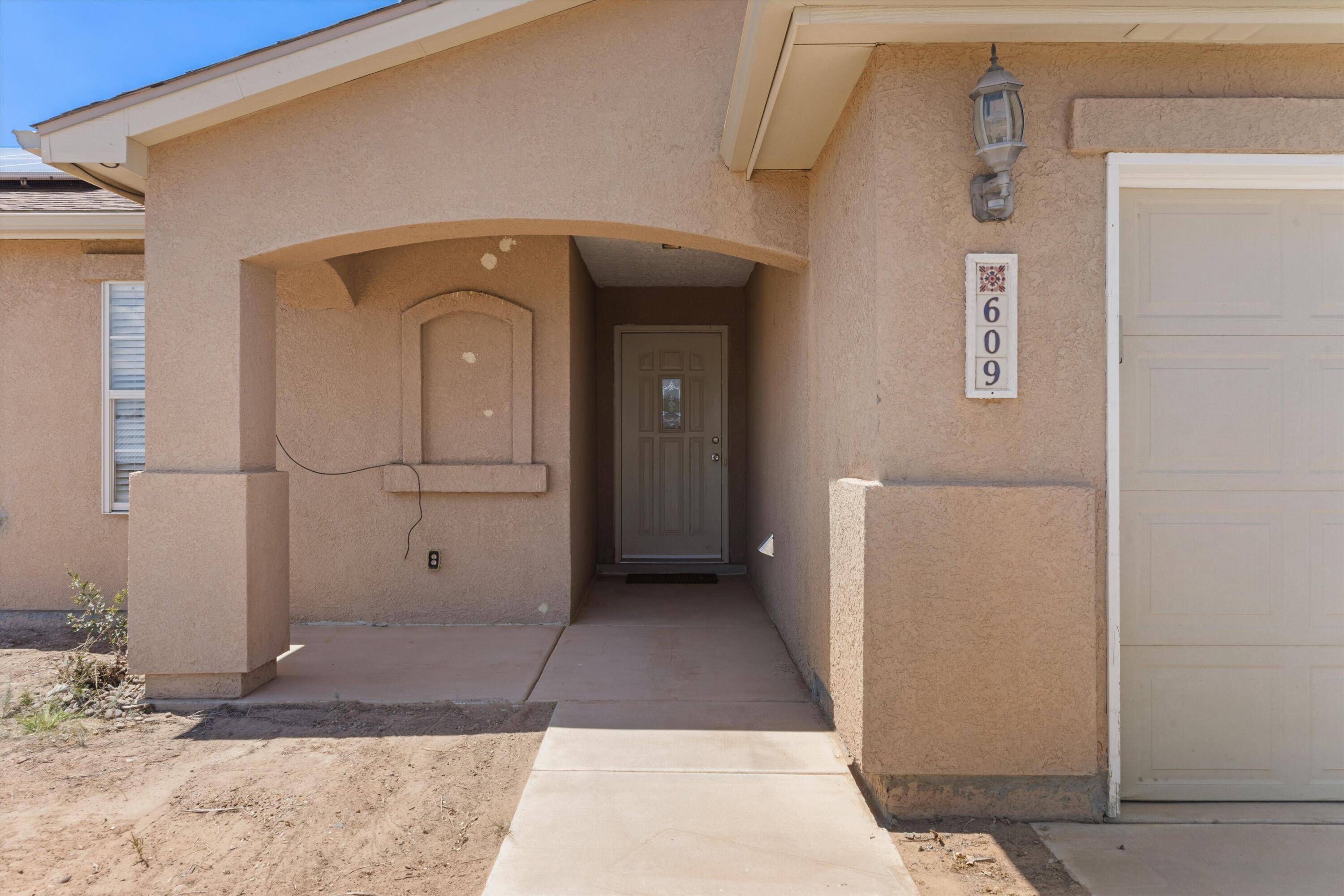 Rio Rancho, NM 87124,609 9th ST NE