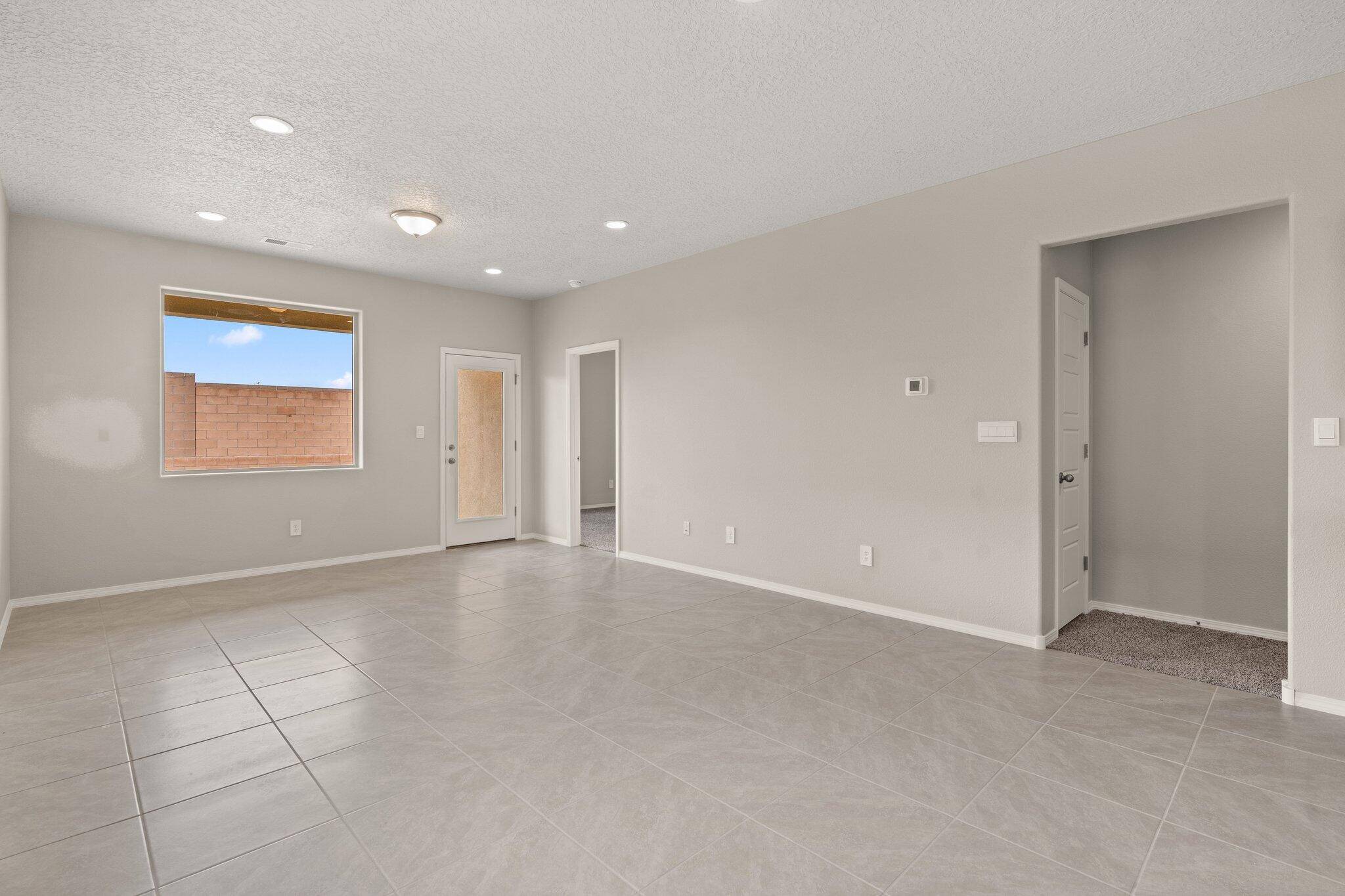Albuquerque, NM 87121,10671 Savoya LN SW