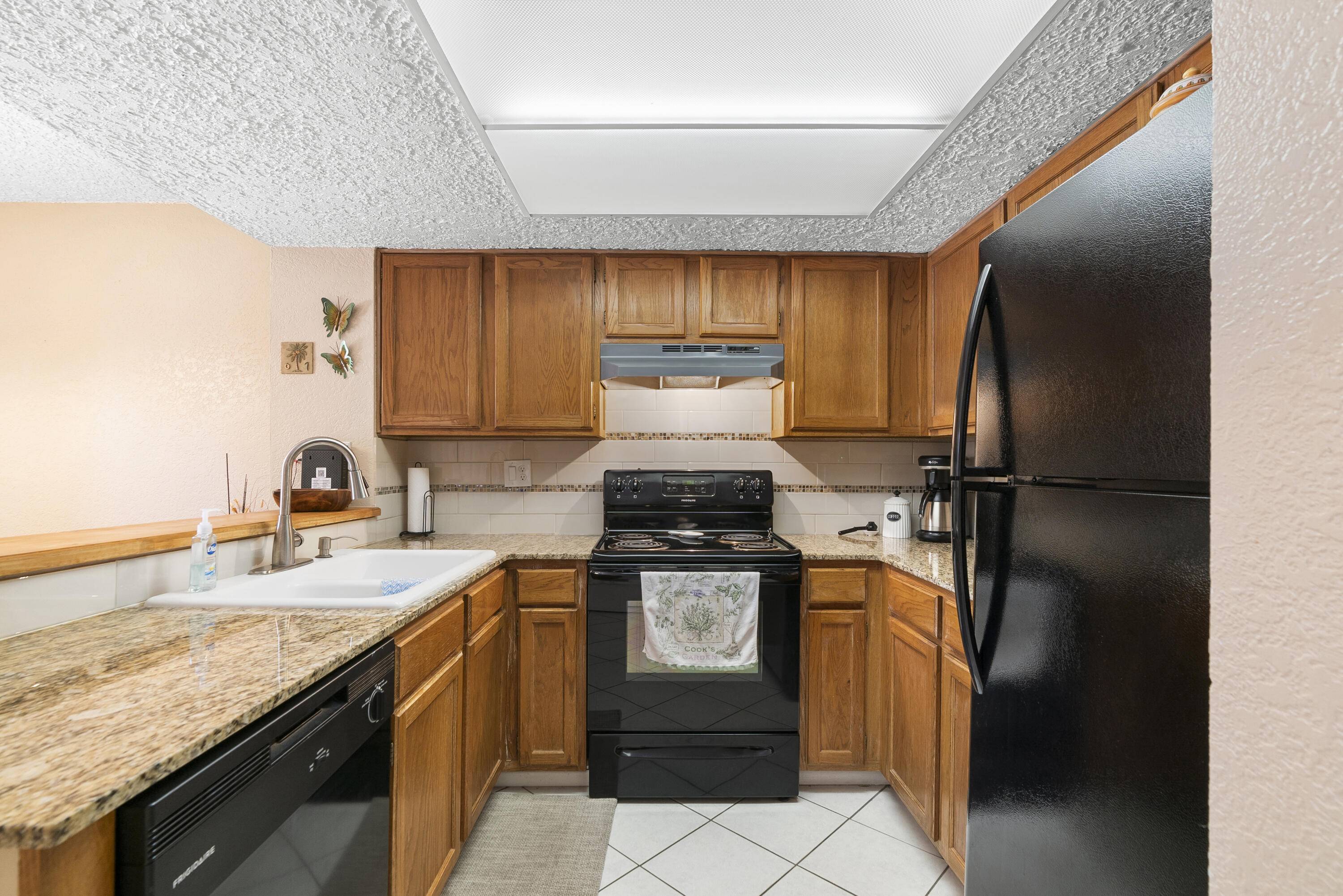Albuquerque, NM 87120,6041 Sequoia RD NW #D9