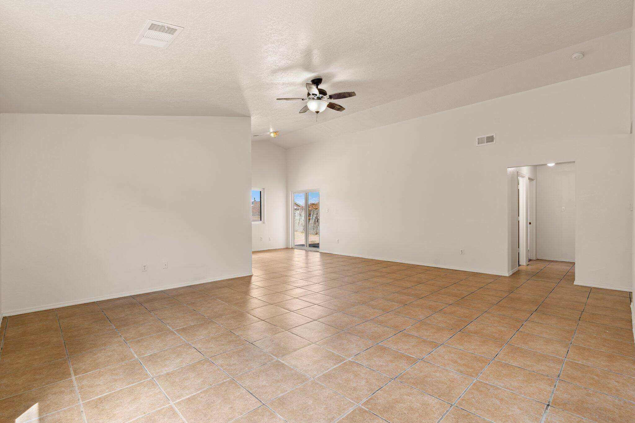 Albuquerque, NM 87121,9111 Port RD NW