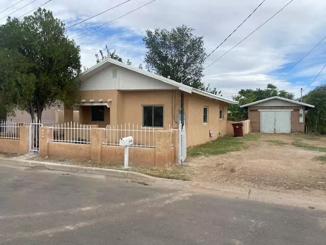 Belen, NM 87002,506 Campana AVE