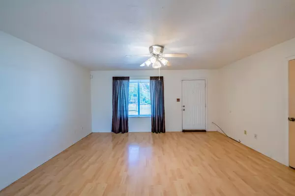 Rio Communities, NM 87002,215 Loma Verde DR