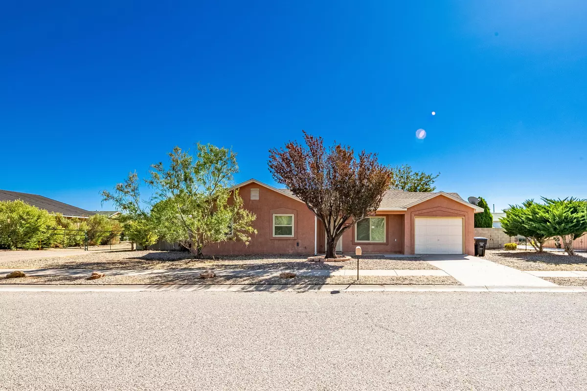 Rio Communities, NM 87002,215 Loma Verde DR