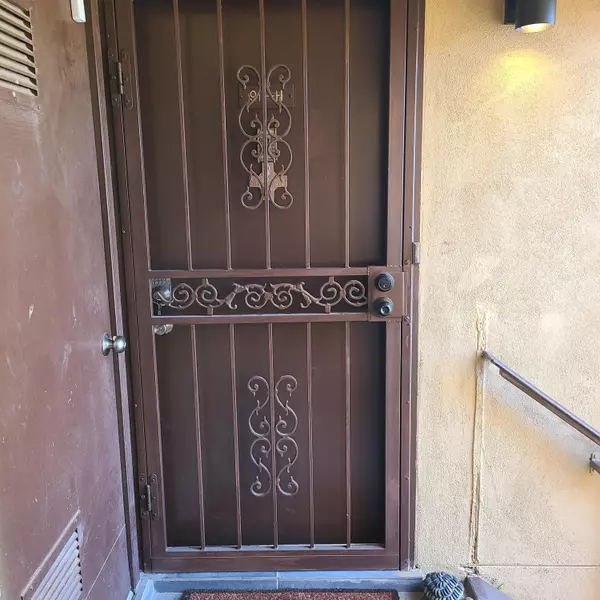 Rio Rancho, NM 87124,911 Country Club DR SE #H