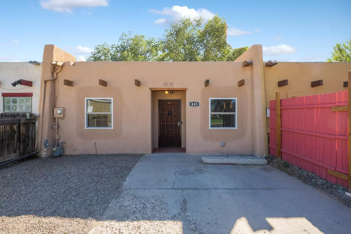 Los Lunas, NM 87031,443 Marie ST SE