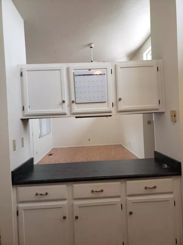 Los Lunas, NM 87031,419 Garden AVE SW