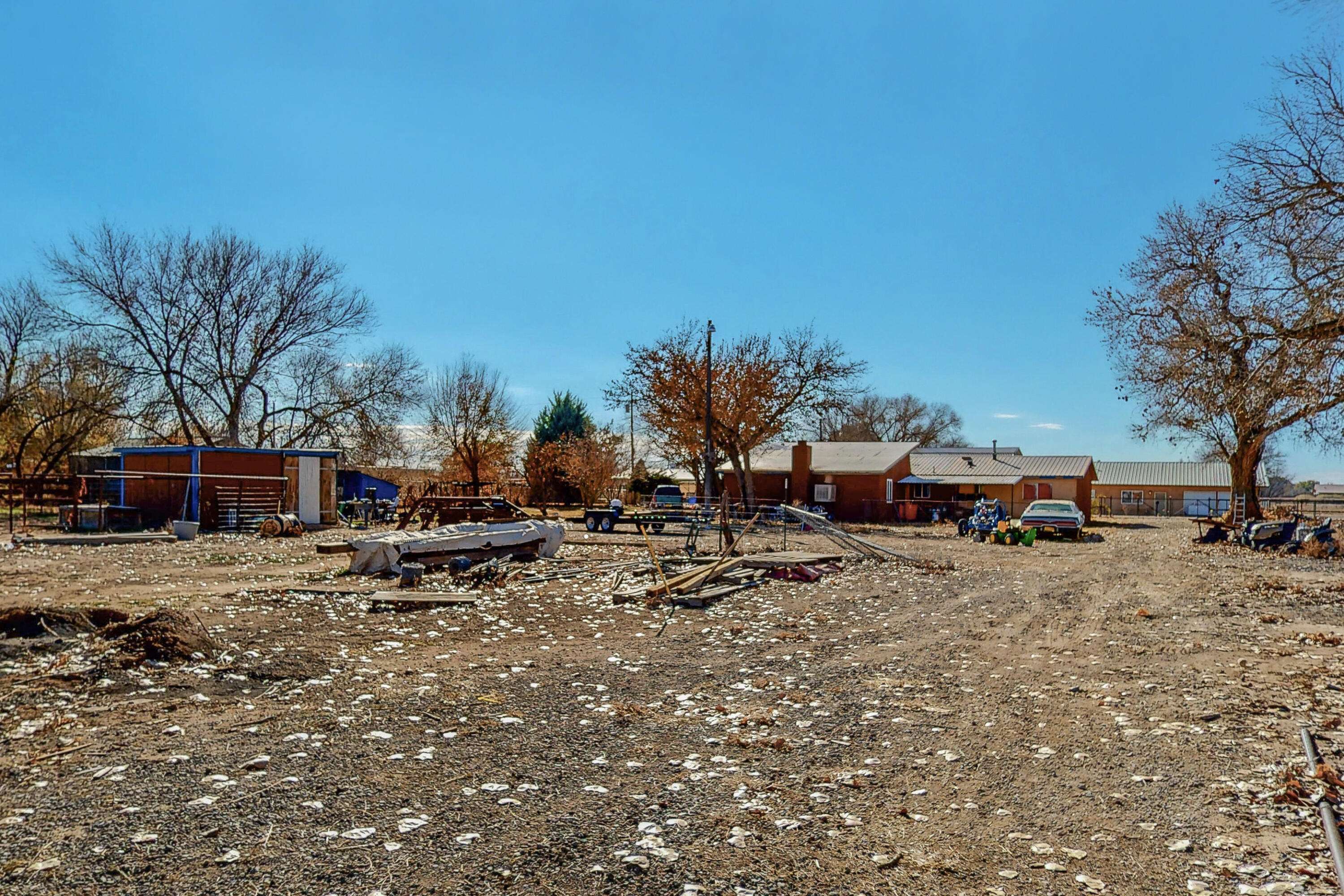 Los Lunas, NM 87031,4628 FRANKLIN RD